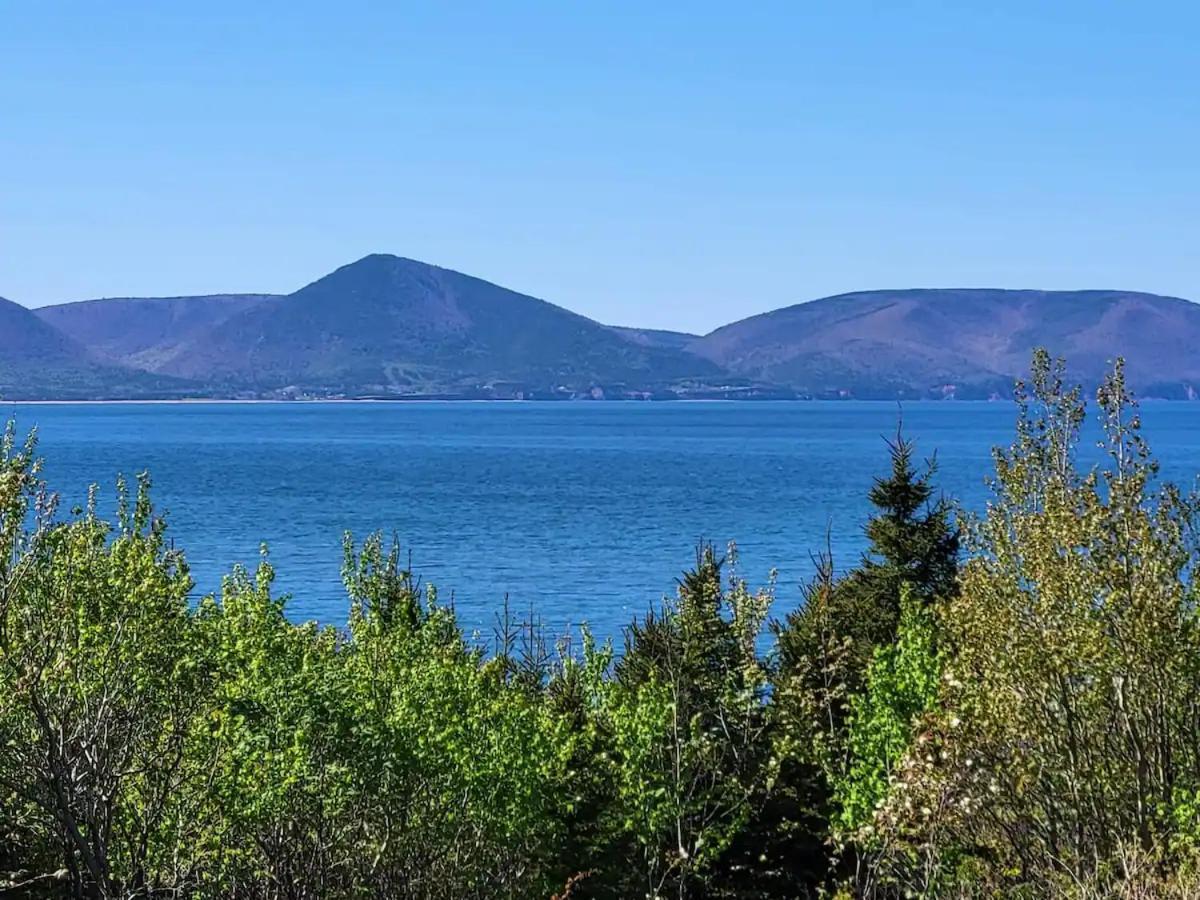 Moceanset Getaways-Beautiful Ocean, Mountain & Sunset Views, "Camping Experience" Dingwall Kültér fotó